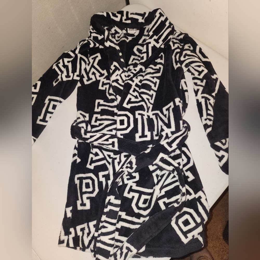 Victoria's Secret PINK Robe